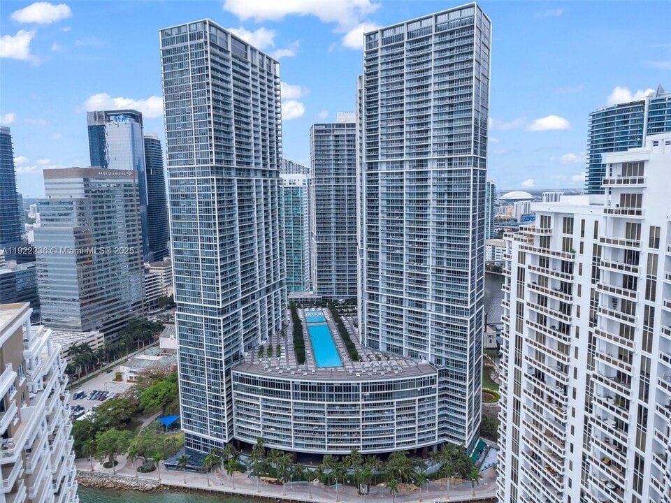 495 Brickell Ave, Unit 3511 in Miami, FL - Foto de edificio