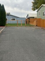 9441 Maple Dr NE in Moses Lake, WA - Building Photo