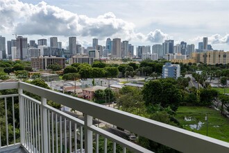 816 NW 11th St in Miami, FL - Building Photo - Building Photo