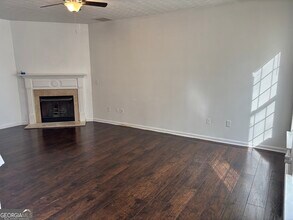 3859 Shenfield Dr in Union City, GA - Building Photo - Building Photo