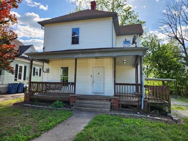 property at 717 S New Ave