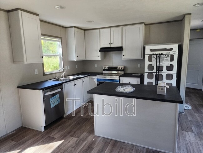 property at 4292 Splice Ct