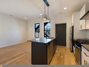 1244 W Huron St in Chicago, IL - Building Photo - Building Photo
