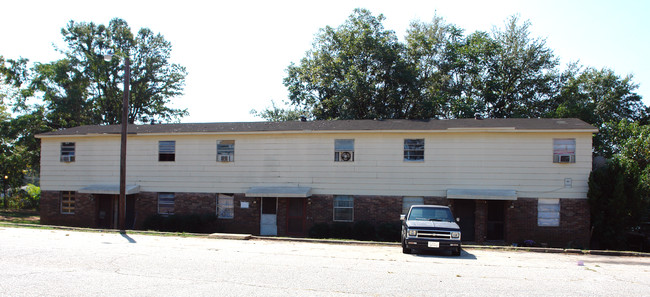 East Washington Village Apartments in Greenville, SC - Foto de edificio - Building Photo