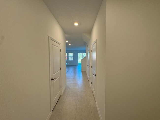 10822 Fowlers Blf Ct in Tampa, FL - Building Photo - Building Photo