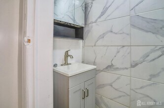 9017 Riverside Pl in North Bergen, NJ - Building Photo - Building Photo