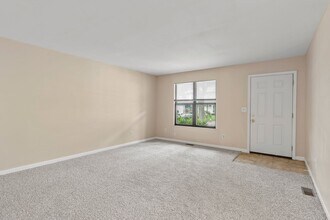 417 Omar Ct in St. Peters, MO - Building Photo - Building Photo