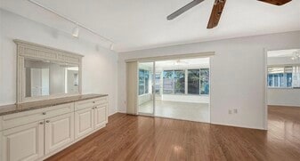 2603 Riverbluff Pky, Unit Villa #141 in Sarasota, FL - Building Photo