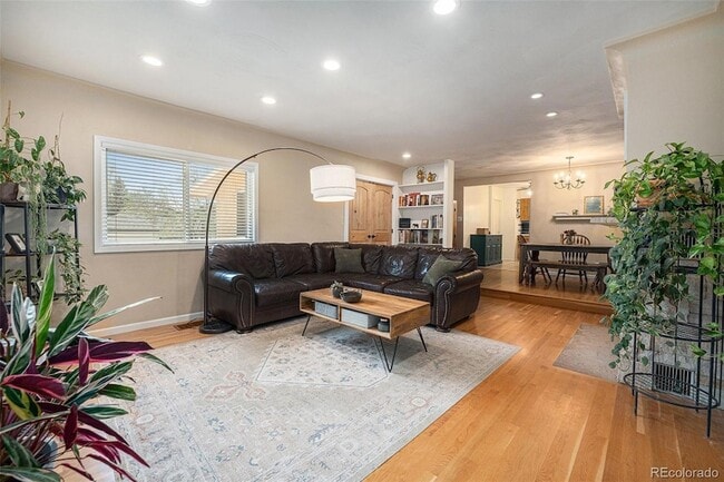 895 Vance St in Lakewood, CO - Foto de edificio - Building Photo