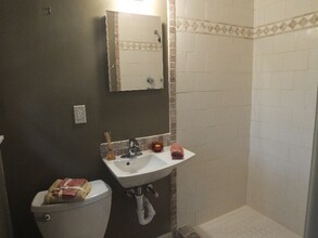 2262 Locke Cir in Birmingham, AL - Foto de edificio - Building Photo