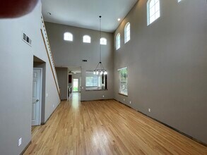 1712 Carissa Way in Carlsbad, CA - Building Photo - Building Photo