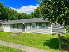 6105 Epperson Dr in Indianapolis, IN - Building Photo - Building Photo