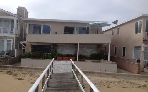 307 E Edgewater Ave in Newport Beach, CA - Building Photo