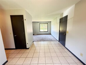 415 Belle Aire Dr in Champlin, MN - Building Photo - Building Photo