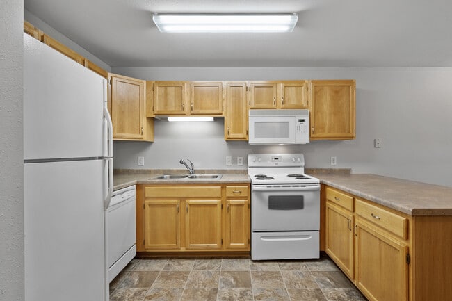 Creekside Commons Apartments in Prior Lake, MN - Foto de edificio - Building Photo