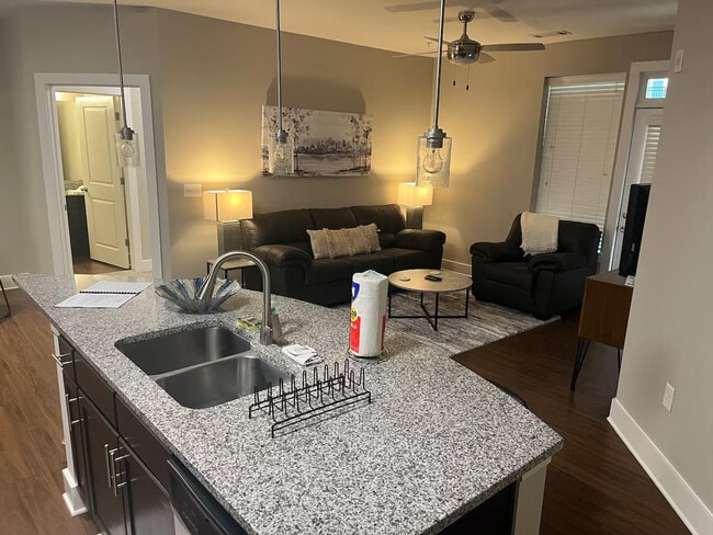 6770 Broad Street in Charlotte, NC - Building Photo - Building Photo