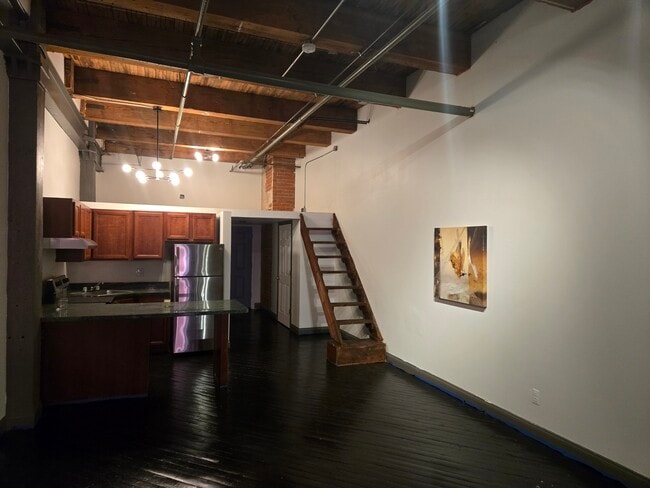 743 Beaubien St, Unit 303 in Detroit, MI - Foto de edificio - Building Photo