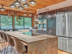 122 Redrock Dr in Burlington, VT - Building Photo - Building Photo