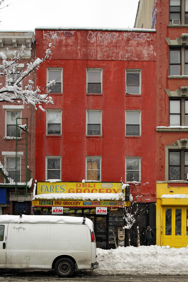 123 Avenue A in New York, NY - Foto de edificio - Building Photo