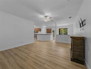 138 Lipan St in Greenville, TX - Foto de edificio - Building Photo