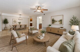 8500 E Indian School Rd in Scottsdale, AZ - Building Photo