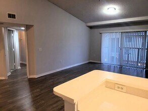 4197 N Haverhill Rd in West Palm Beach, FL - Building Photo - Building Photo