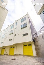 7110 Beacon Ave S in Seattle, WA - Foto de edificio - Building Photo