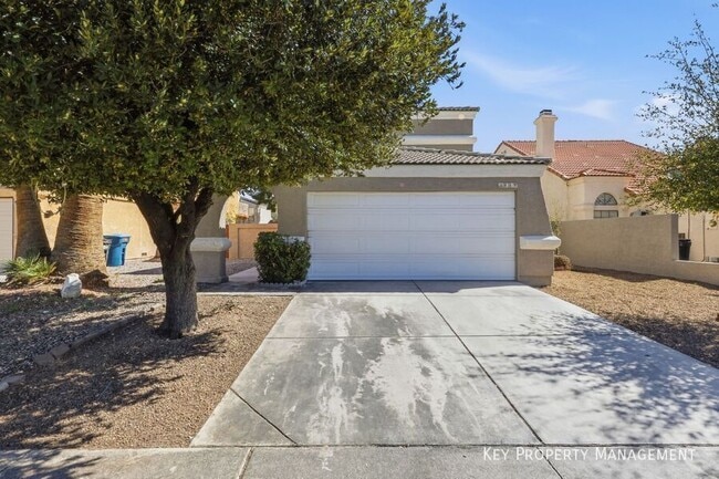 3649 N Veneer Ln in Las Vegas, NV - Building Photo - Building Photo