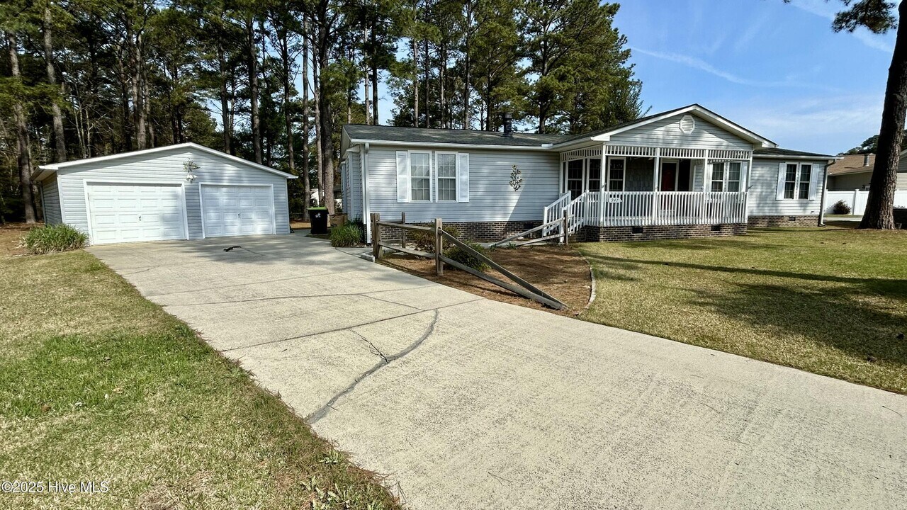 947 Par Ct SW in Calabash, NC - Building Photo