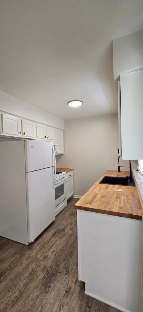 5287 Kalamazoo Ave SE in Kentwood, MI - Building Photo - Building Photo