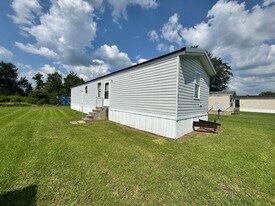 2210 Center St in Vinton, LA - Building Photo