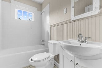 Flanagan Flats in Birmingham, AL - Building Photo - Interior Photo