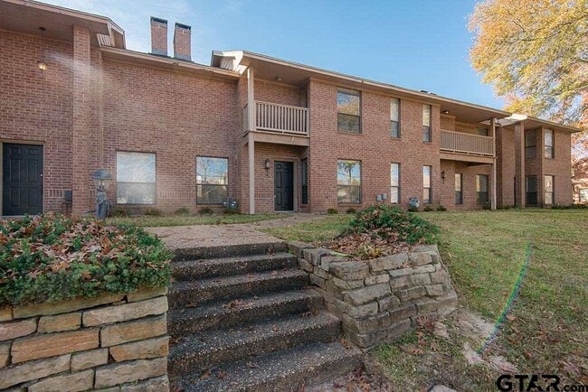 property at 5907 Hollytree Dr