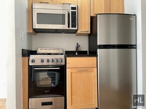 EAST 36 STREET in New York, NY - Building Photo - Building Photo