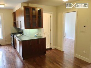 131 Greenpoint Ave-Unit -3R in Brooklyn, NY - Building Photo - Building Photo