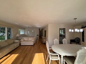 137 Honness Ln, Unit A in Ithaca, NY - Building Photo - Building Photo