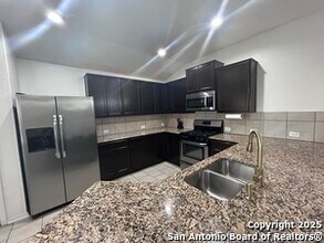 2534 Live Oak Pass in San Antonio, TX - Building Photo - Building Photo