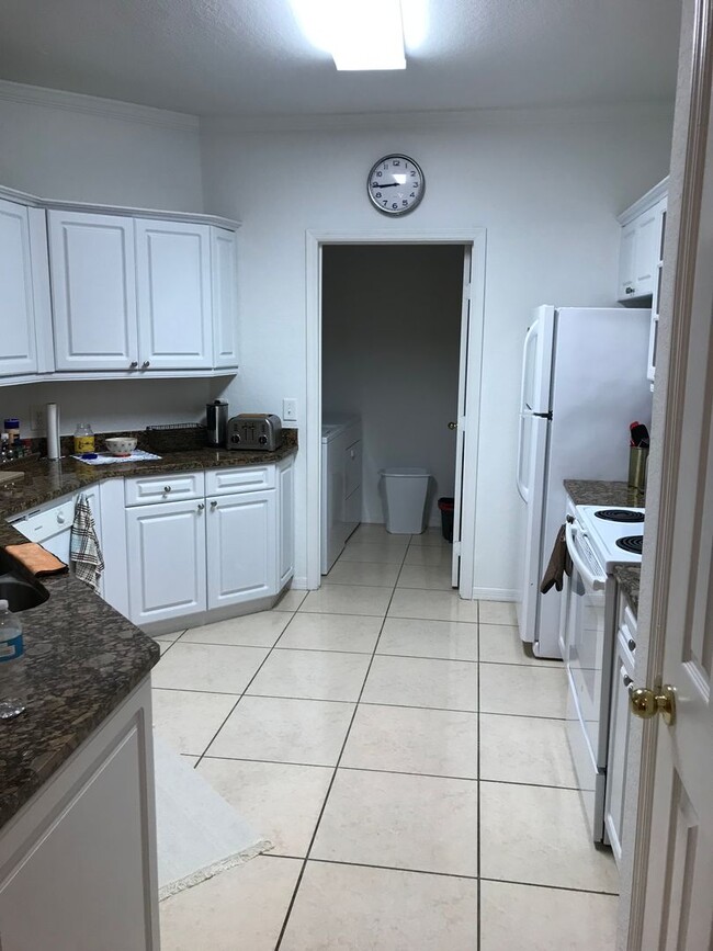 3701 Conroy Rd, Unit Unit 1822 in Orlando, FL - Building Photo - Building Photo