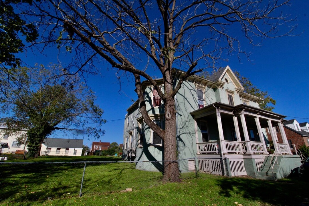 317 Park Ave in Harrisonburg, VA - Building Photo