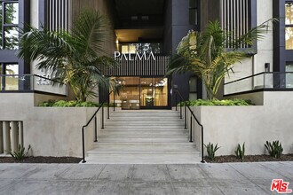 350 N Palm Dr in Beverly Hills, CA - Building Photo - Building Photo
