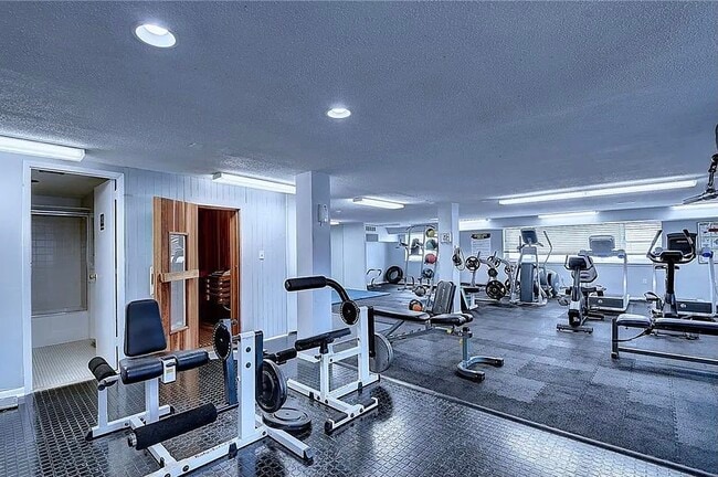 property at 893 Farmington Ave