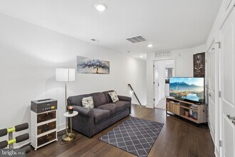 259 Aaron Truehart Wy in Ewing Township, NJ - Building Photo - Building Photo