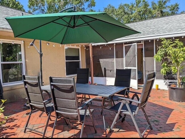 10936 Dearden Cir in Orlando, FL - Building Photo - Building Photo
