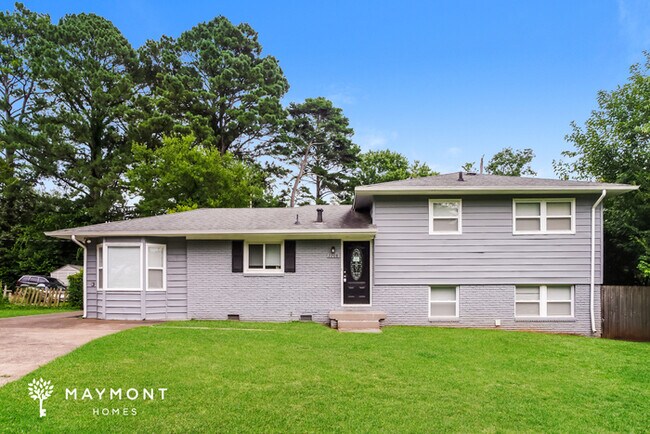 property at 2208 Sharon St NW