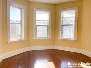 19 Parker Hill Ave in Boston, MA - Building Photo - Building Photo