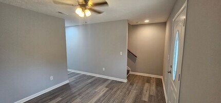 315 Davis St in Cowan, TN - Building Photo - Building Photo