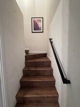 1645 Copa De Oro Ct in Thousand Oaks, CA - Foto de edificio - Building Photo