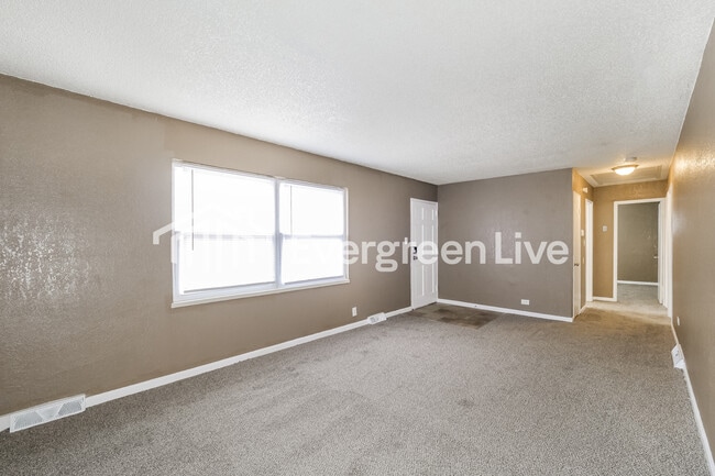 3106 E 94th St in Kansas City, MO - Building Photo - Building Photo