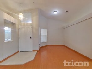 213 Jana Way, Unit 167 in American Canyon, CA - Foto de edificio - Building Photo