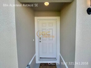 884 Alminar Ave SE in Palm Bay, FL - Building Photo - Building Photo